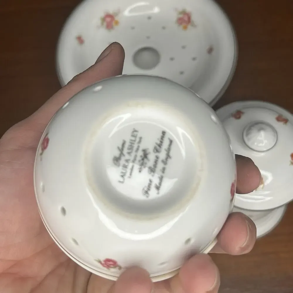 Laura Ashley Parfums Fine Bone China 3 Piece Bathroom Set Soap Dish Jar Floral